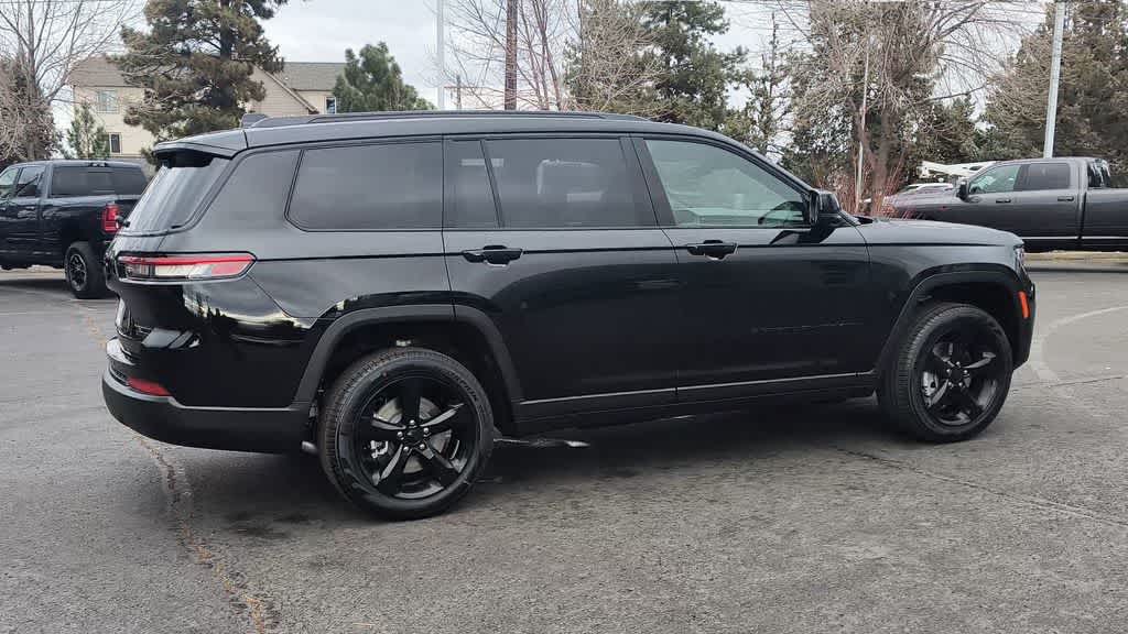 Thumbnail: 2025 Jeep Grand Cherokee L - 9