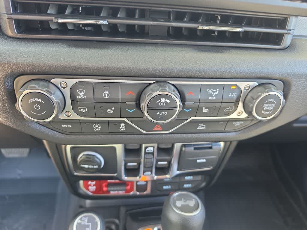 Thumbnail: 2026 Jeep Wrangler - 18