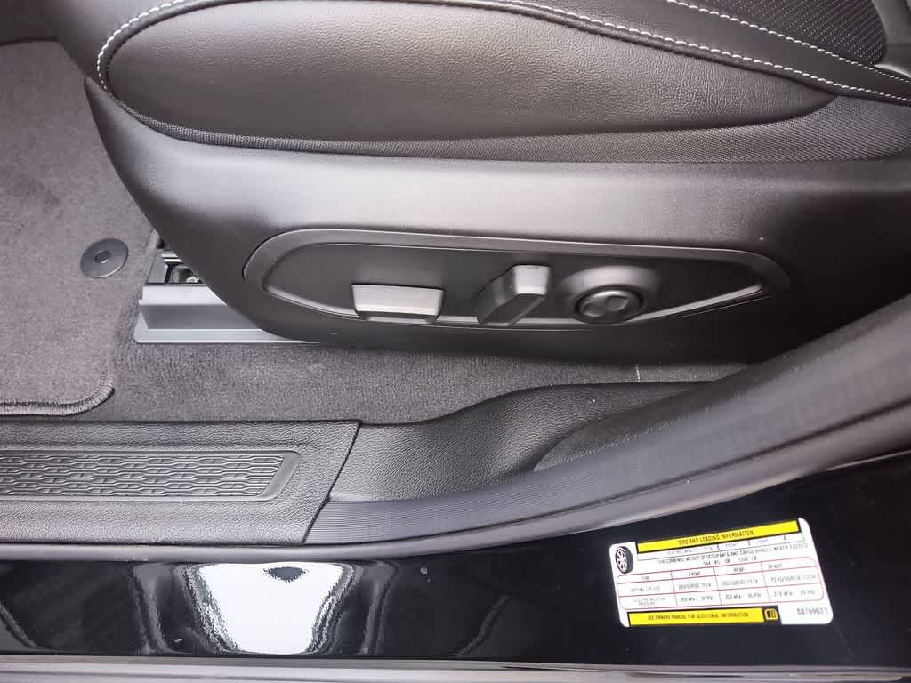 Thumbnail: 2025 Jeep Grand Cherokee L - 12