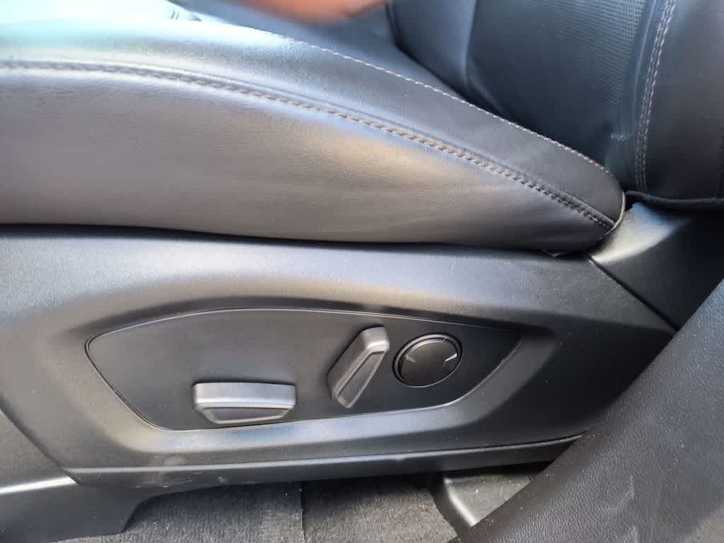 Thumbnail: 2022 Ford Explorer - 12