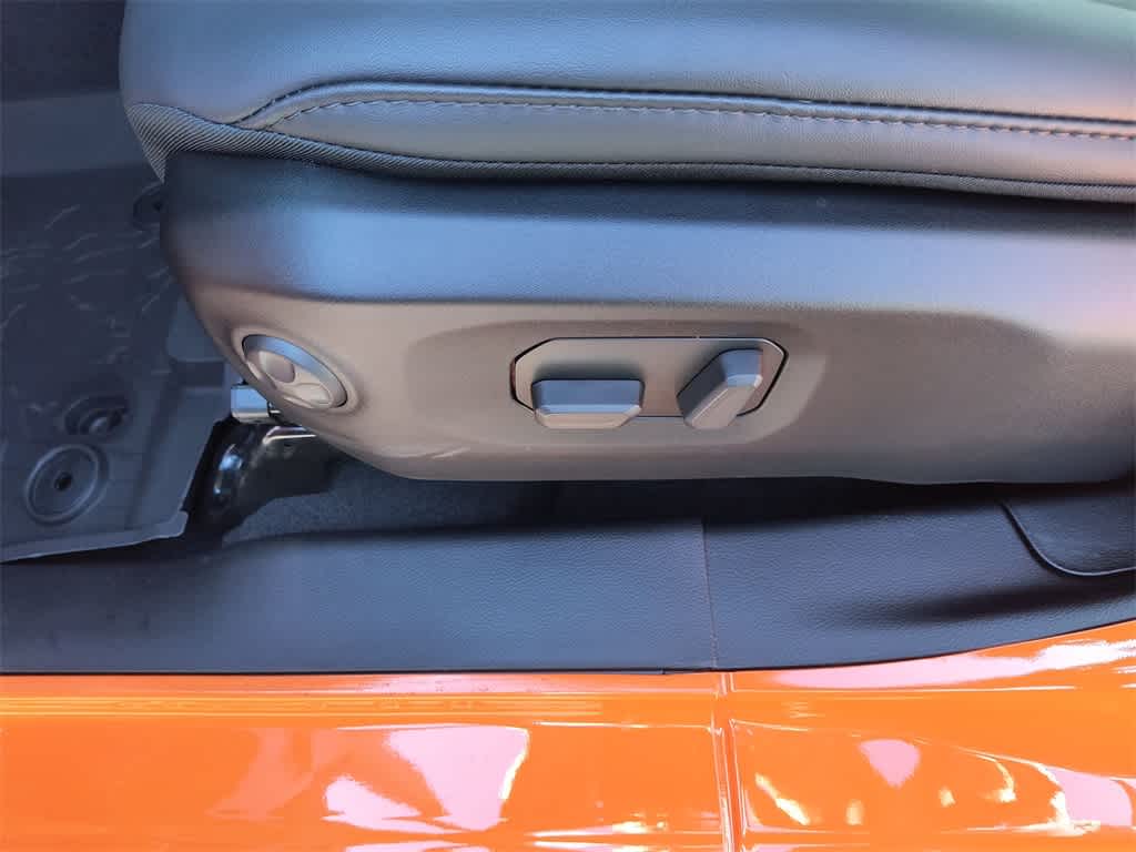 Thumbnail: 2025 Jeep Gladiator - 12