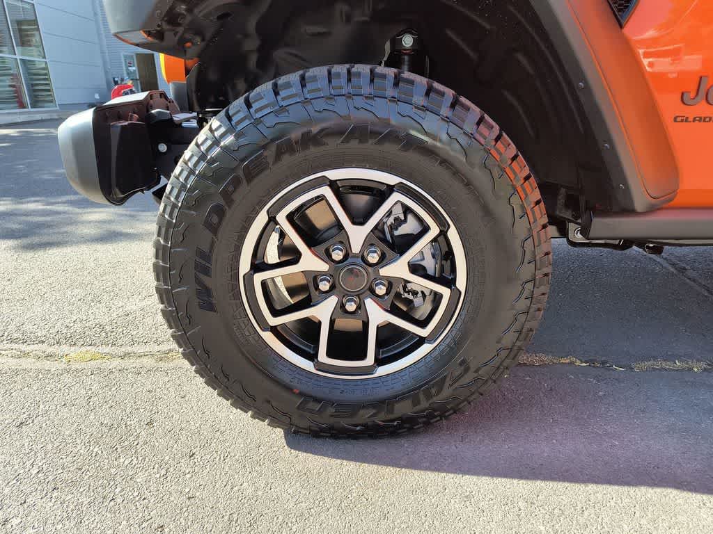 Thumbnail: 2025 Jeep Gladiator - 10