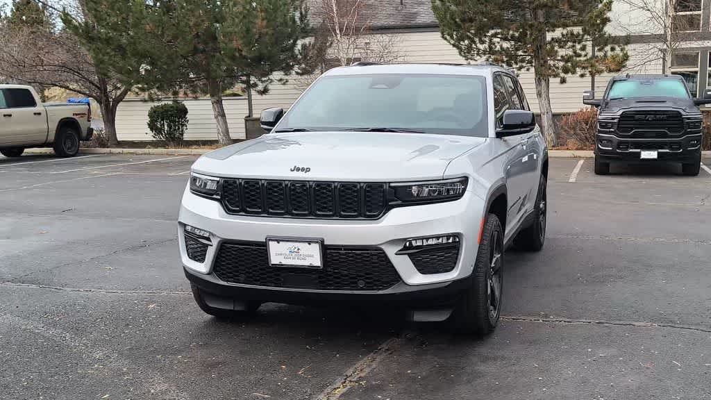 Thumbnail: 2025 Jeep Grand Cherokee - 4