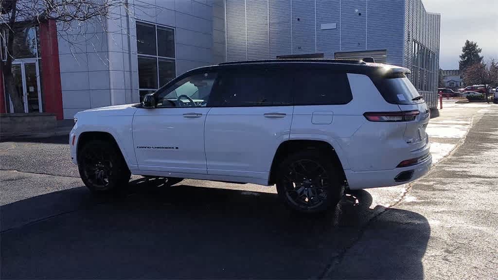 Thumbnail: 2025 Jeep Grand Cherokee - 6