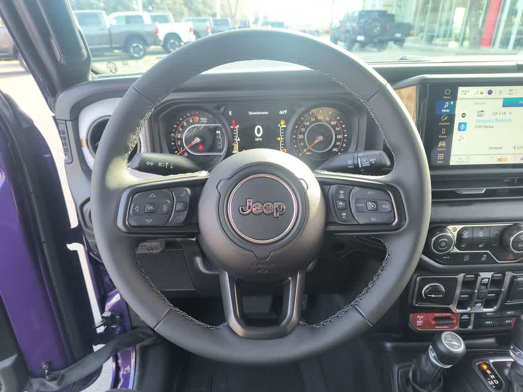 Thumbnail: 2026 Jeep Gladiator - 14