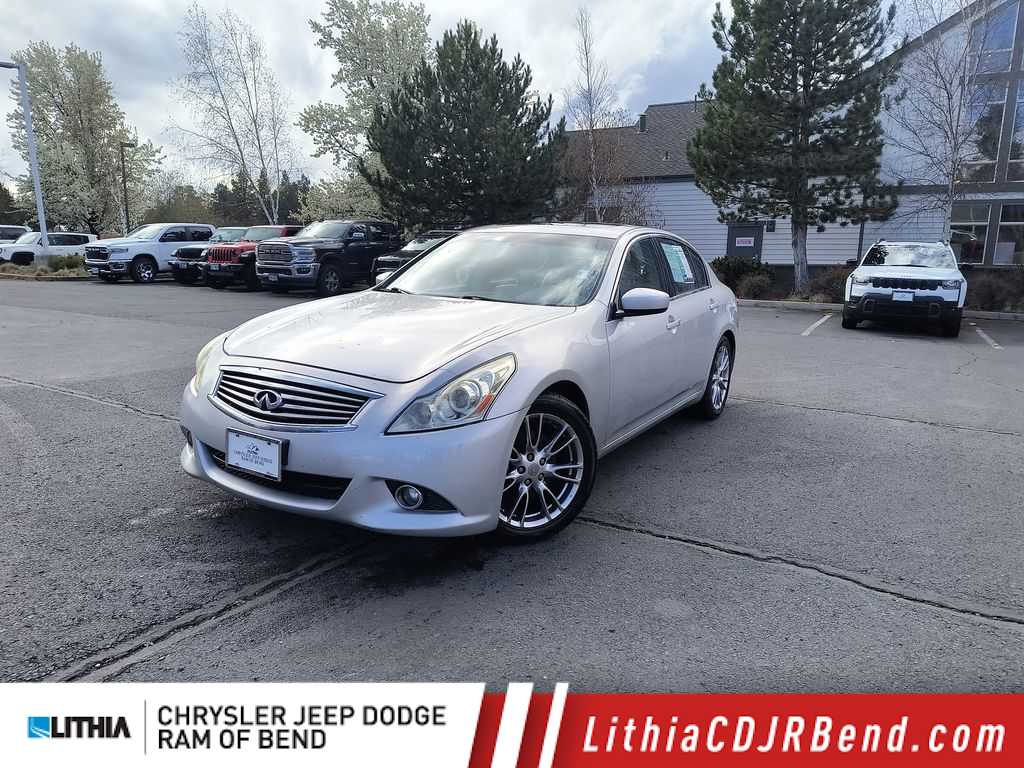 2010 INFINITI G37 Journey -
                  Bend, OR