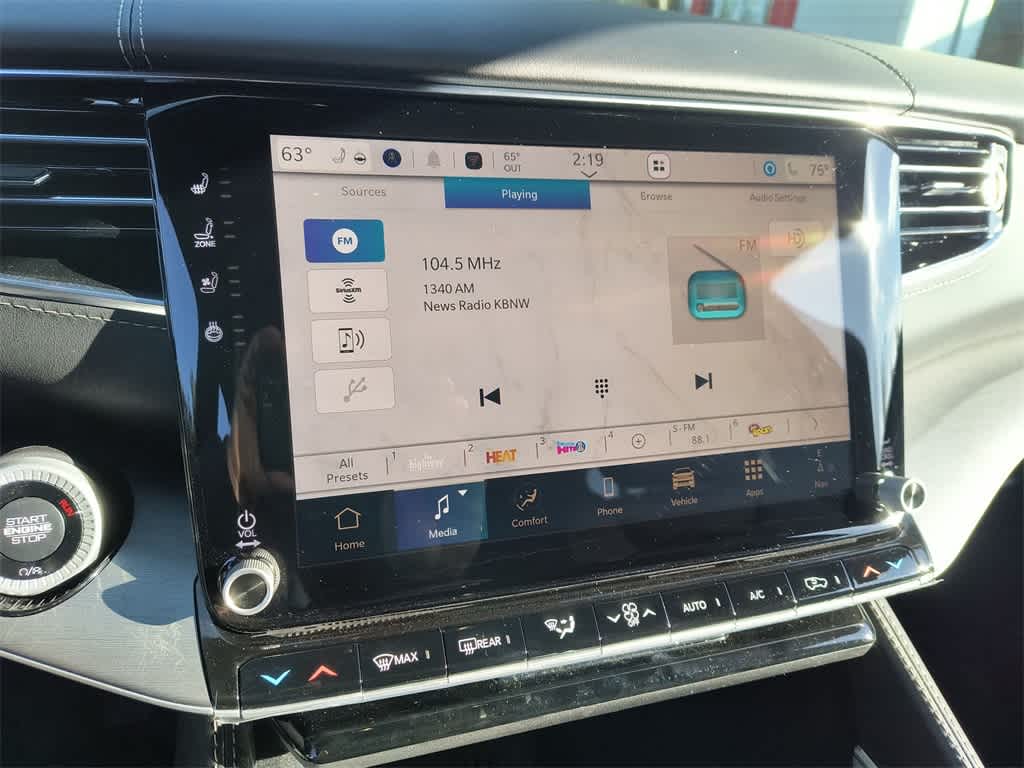 Thumbnail: 2026 Jeep Grand Wagoneer - 16