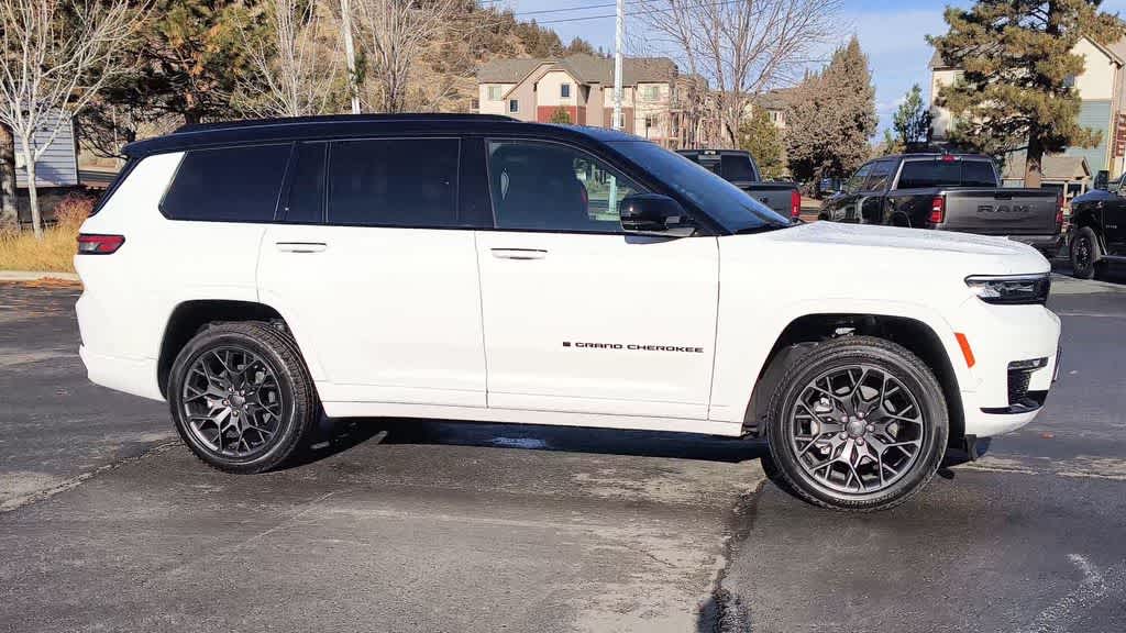 Thumbnail: 2025 Jeep Grand Cherokee L - 2