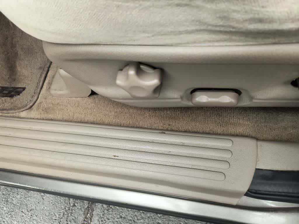 Thumbnail: 2004 Ford Explorer - 12