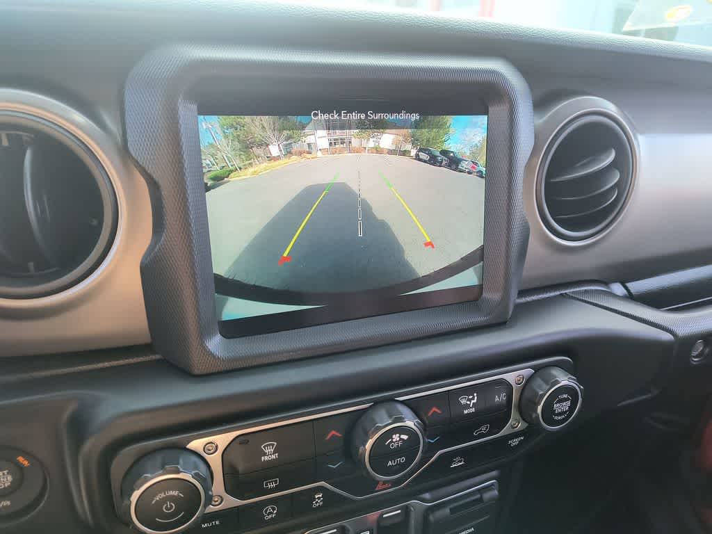 Thumbnail: 2021 Jeep Wrangler - 17