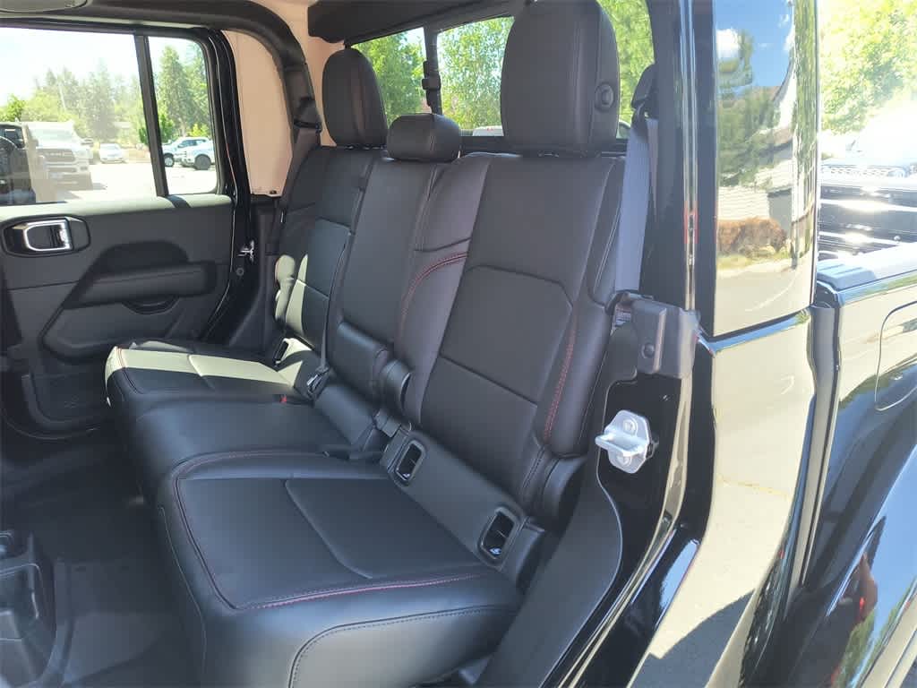 Thumbnail: 2025 Jeep Gladiator - 22