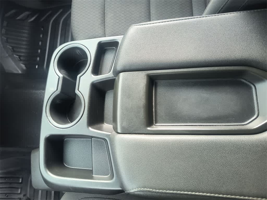 Thumbnail: 2024 Chevrolet Silverado 3500 - 21