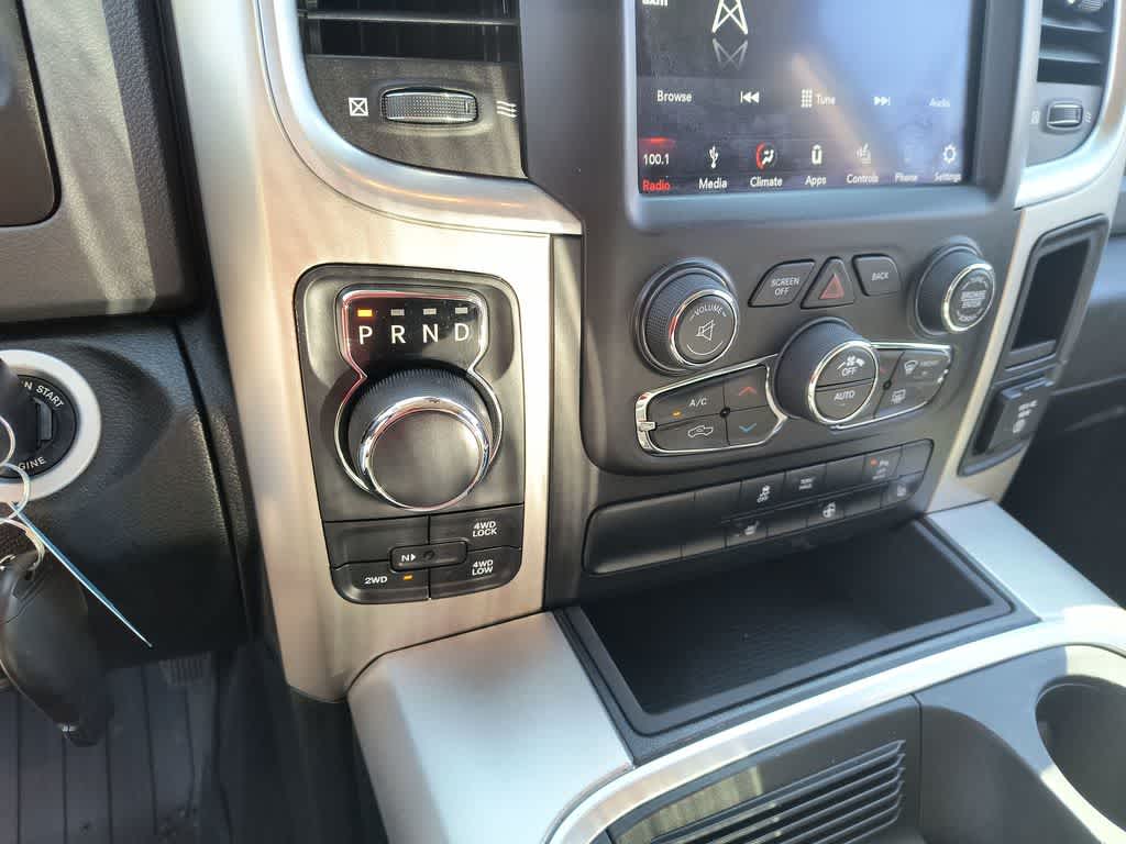 Thumbnail: 2019 RAM 1500 Classic - 19