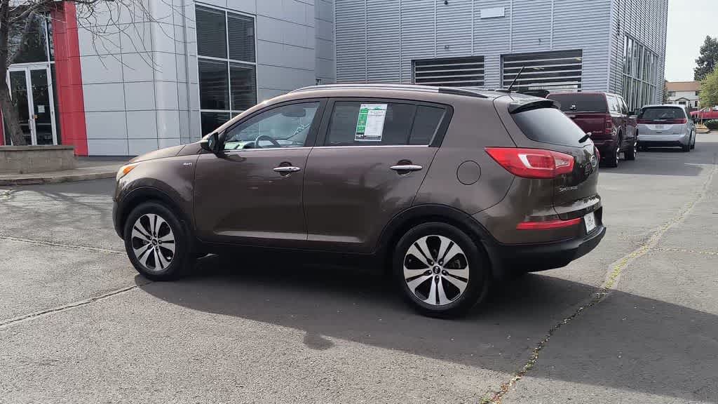 Thumbnail: 2011 Kia Sportage - 6