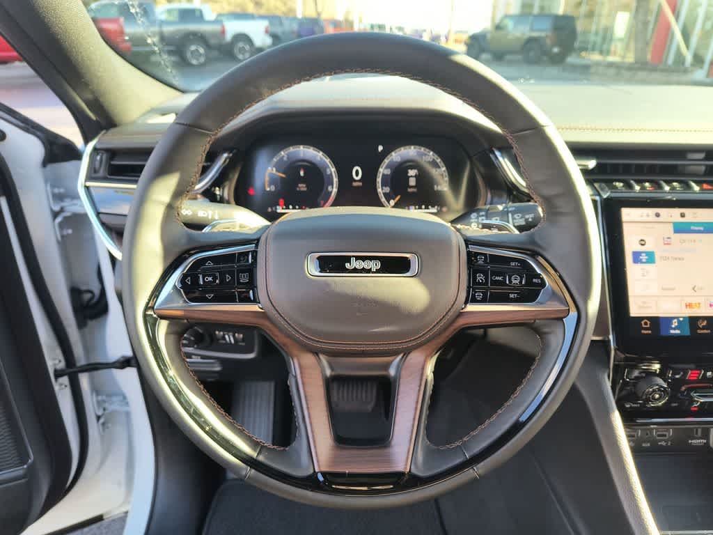 Thumbnail: 2025 Jeep Grand Cherokee L - 14