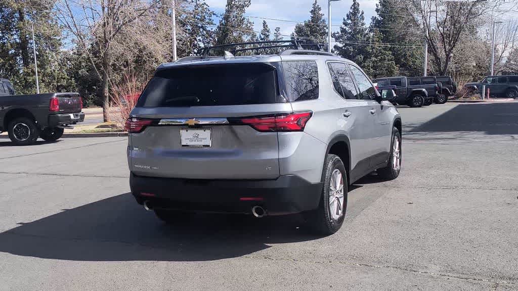 Thumbnail: 2023 Chevrolet Traverse - 8