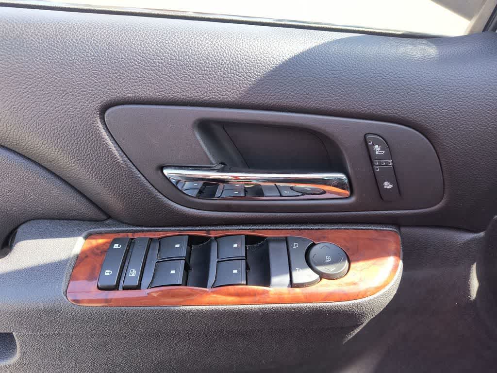 Thumbnail: 2013 Chevrolet Tahoe - 13