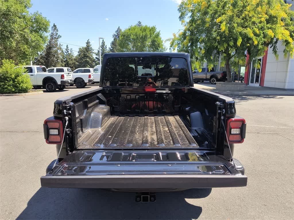 Thumbnail: 2025 Jeep Gladiator - 23