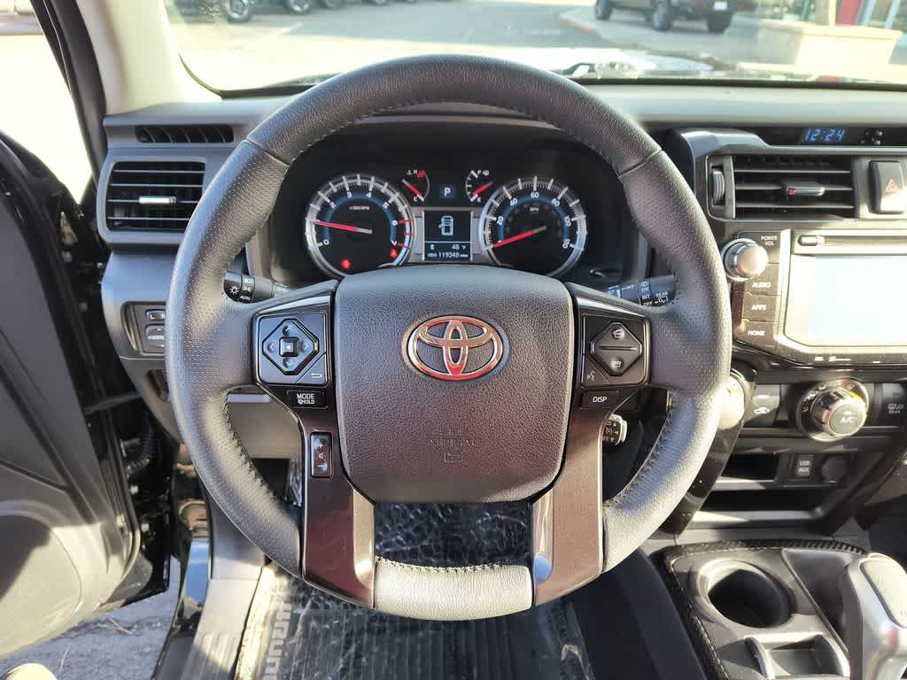 Thumbnail: 2019 Toyota 4Runner - 14