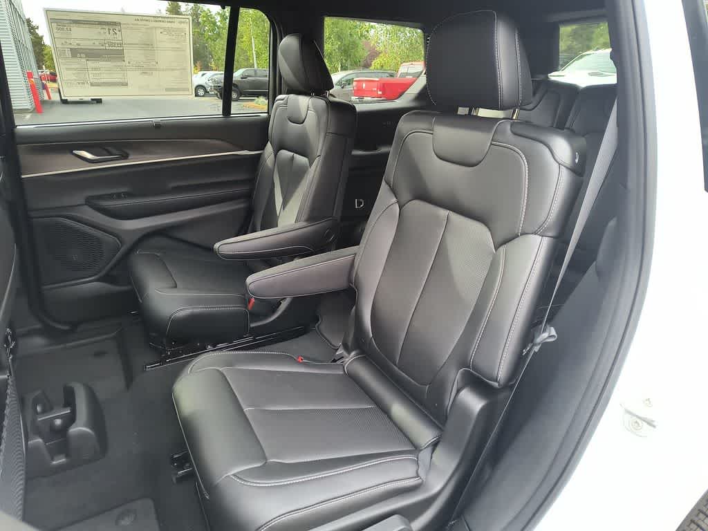 Thumbnail: 2025 Jeep Grand Cherokee L - 23