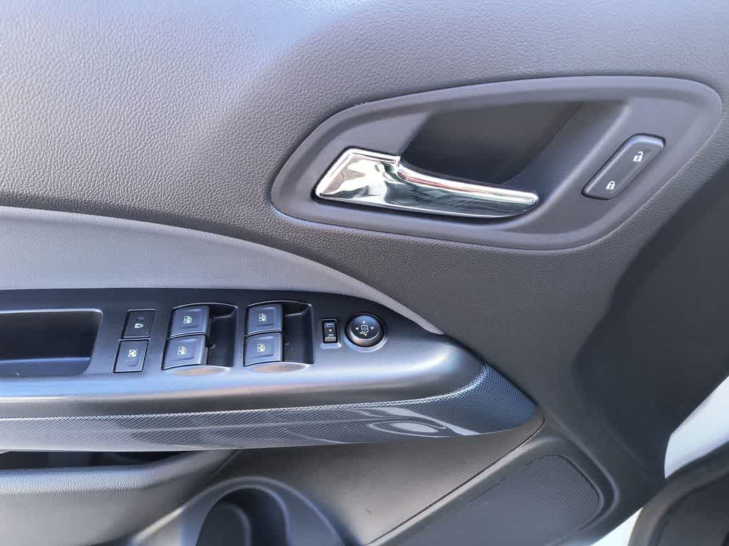 Thumbnail: 2022 Chevrolet Colorado - 13