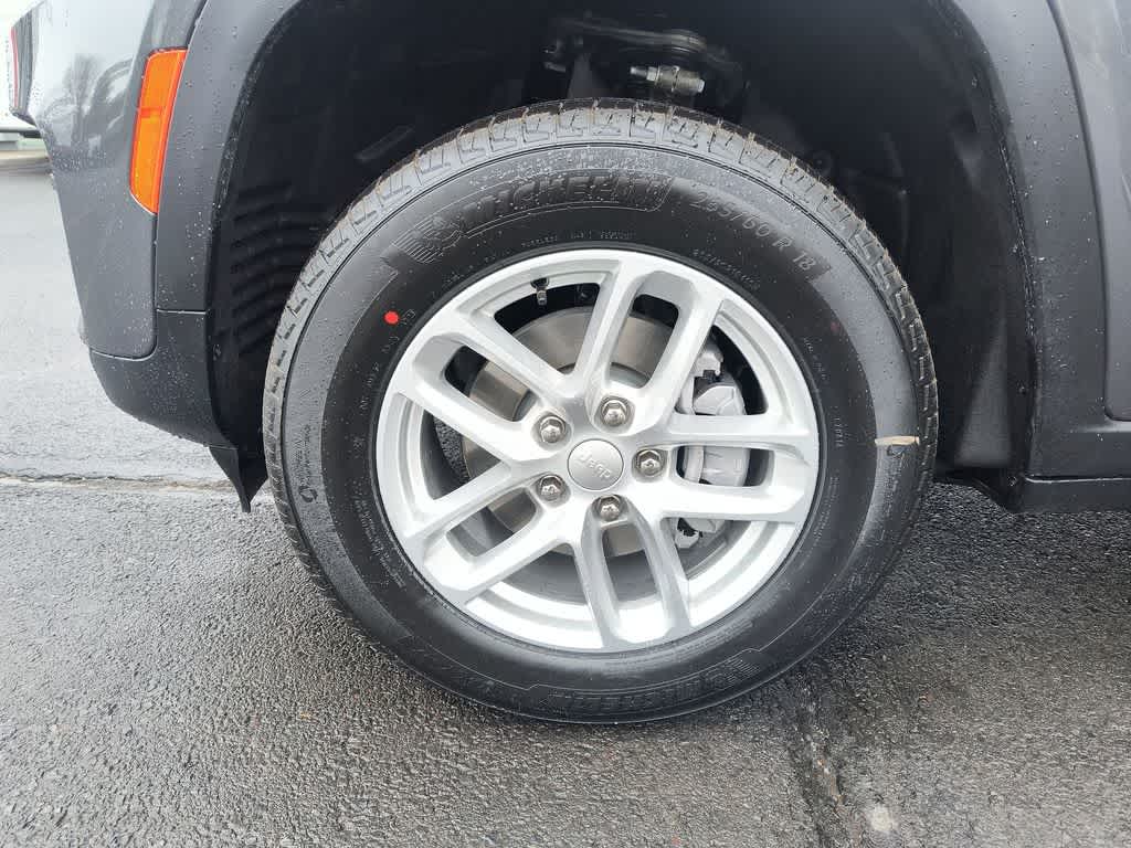 Thumbnail: 2026 Jeep Grand Cherokee - 10