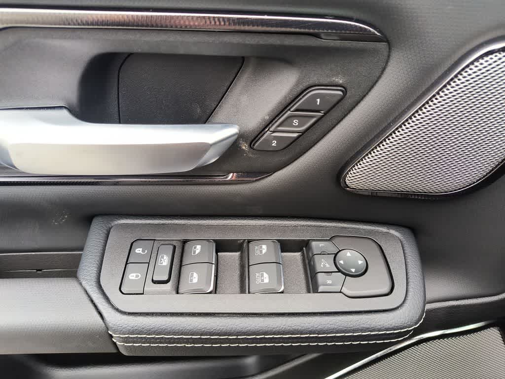 Thumbnail: 2026 RAM 1500 - 13