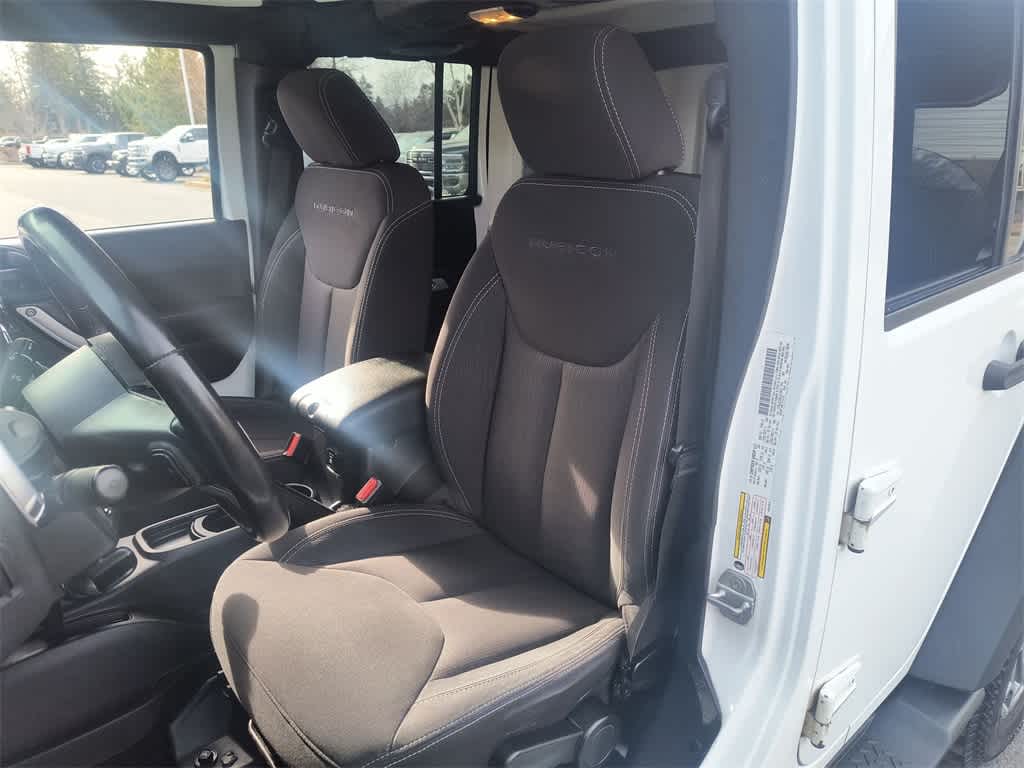 Thumbnail: 2013 Jeep Wrangler - 11