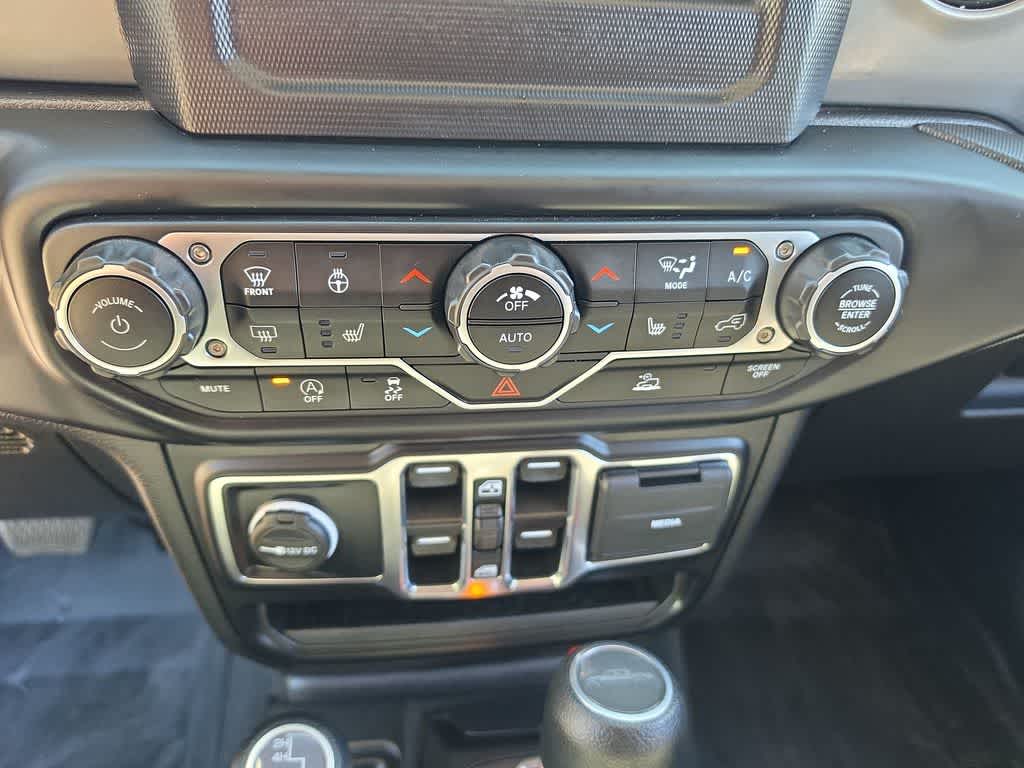 Thumbnail: 2023 Jeep Gladiator - 18
