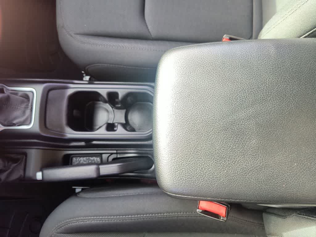 Thumbnail: 2021 Jeep Wrangler - 21