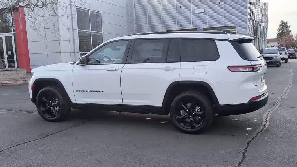 Thumbnail: 2025 Jeep Grand Cherokee L - 6