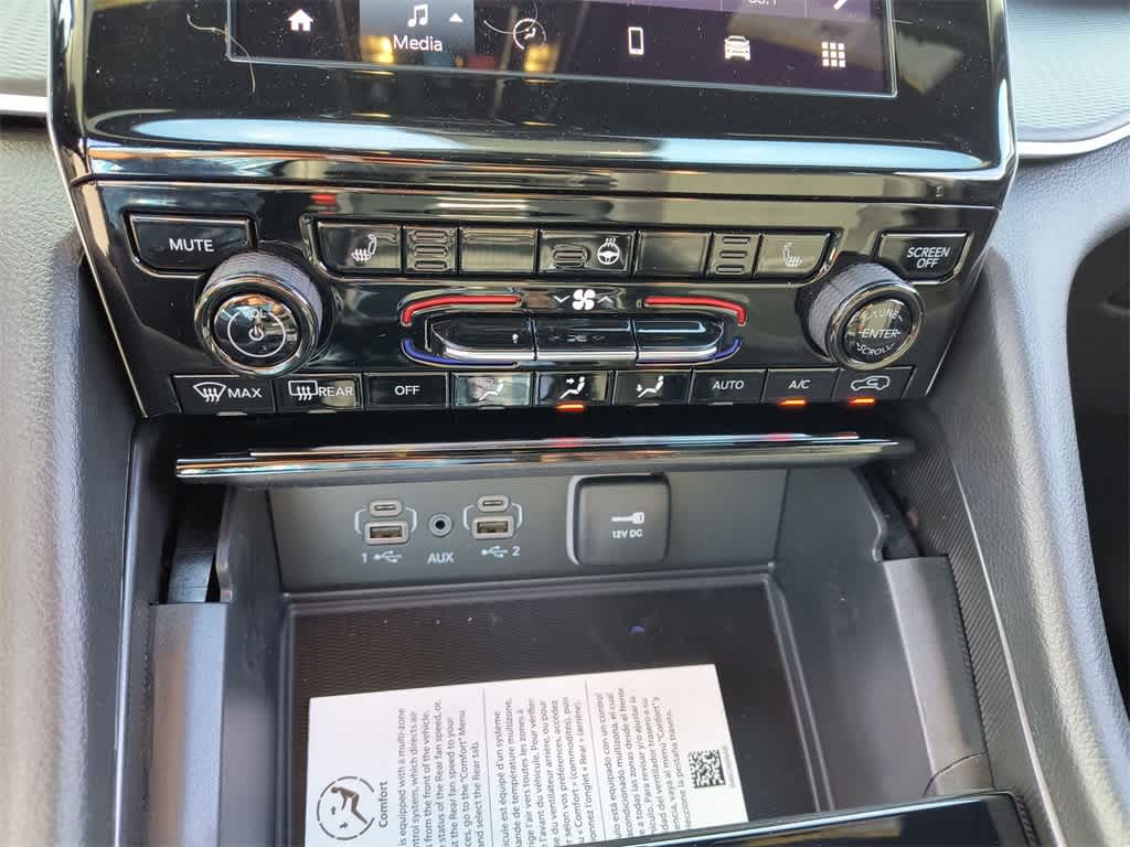 Thumbnail: 2025 Jeep Grand Cherokee - 18