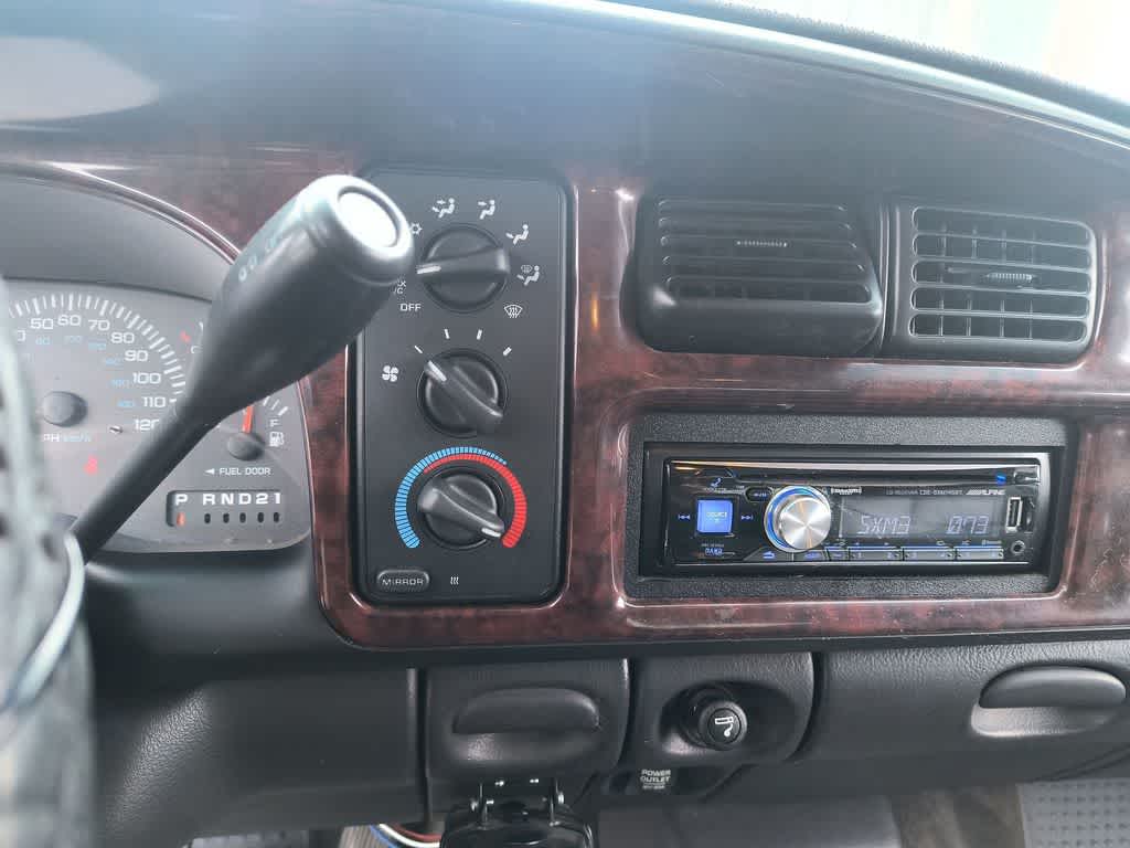 Thumbnail: 2002 Dodge Ram 2500 - 17