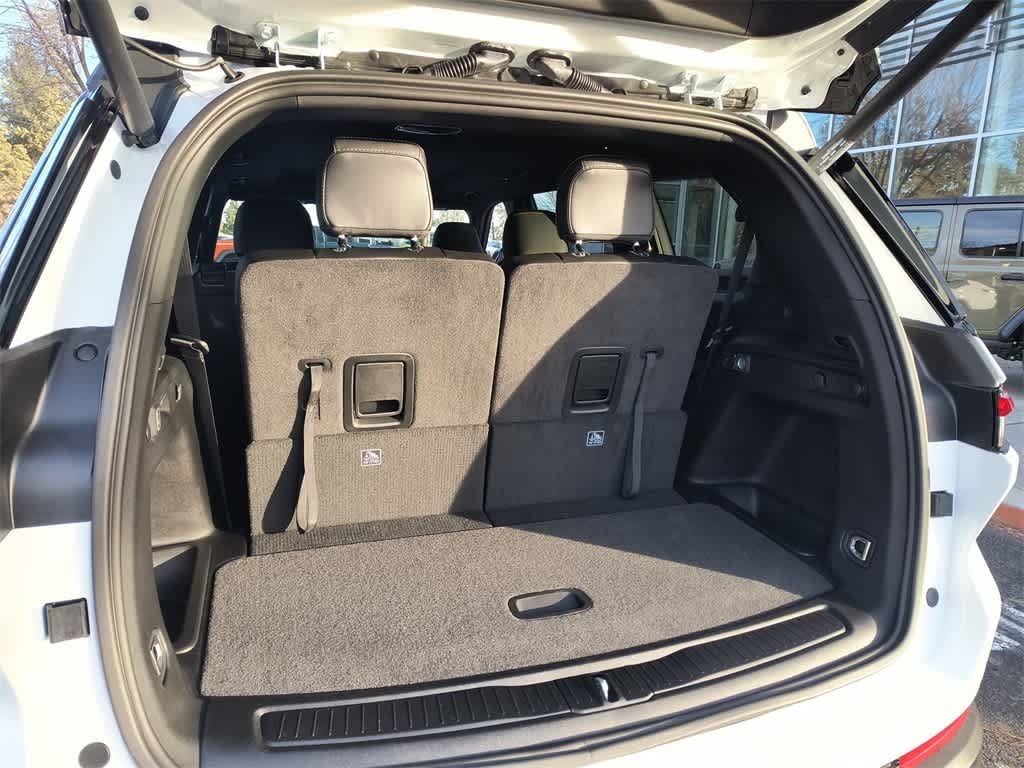 Thumbnail: 2025 Jeep Grand Cherokee L - 25