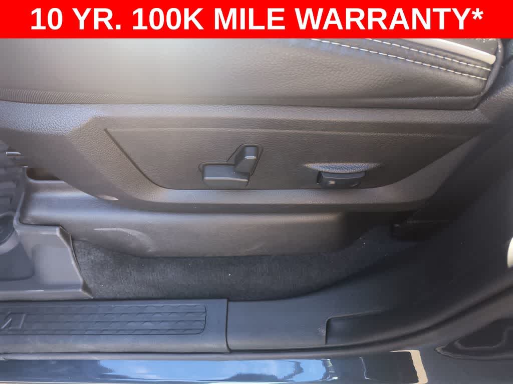 2026 RAM 3500 Laramie - Photo 12