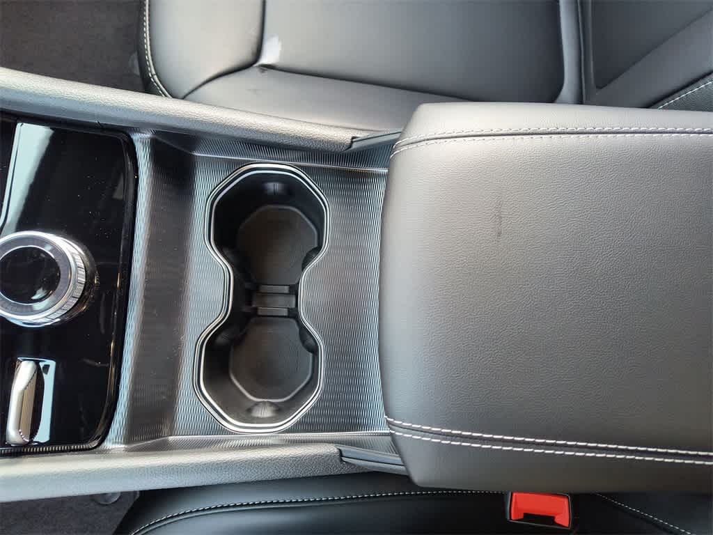 Thumbnail: 2025 Jeep Grand Cherokee - 21