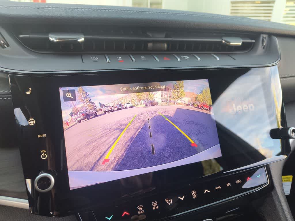 Thumbnail: 2026 Jeep Grand Cherokee - 17