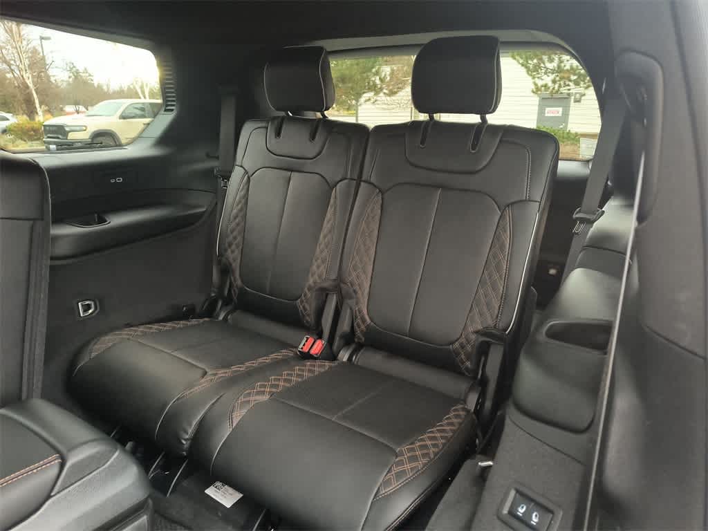 Thumbnail: 2025 Jeep Grand Cherokee L - 24