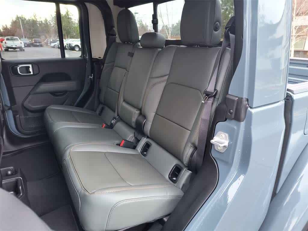 Thumbnail: 2026 Jeep Gladiator - 21