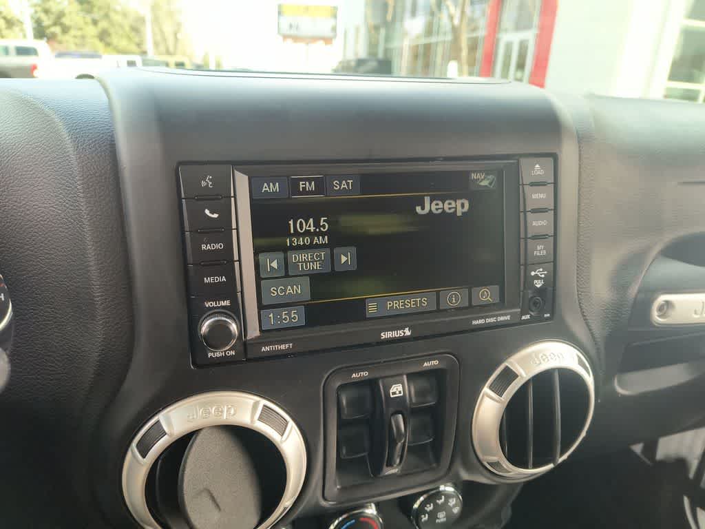 Thumbnail: 2017 Jeep Wrangler - 16