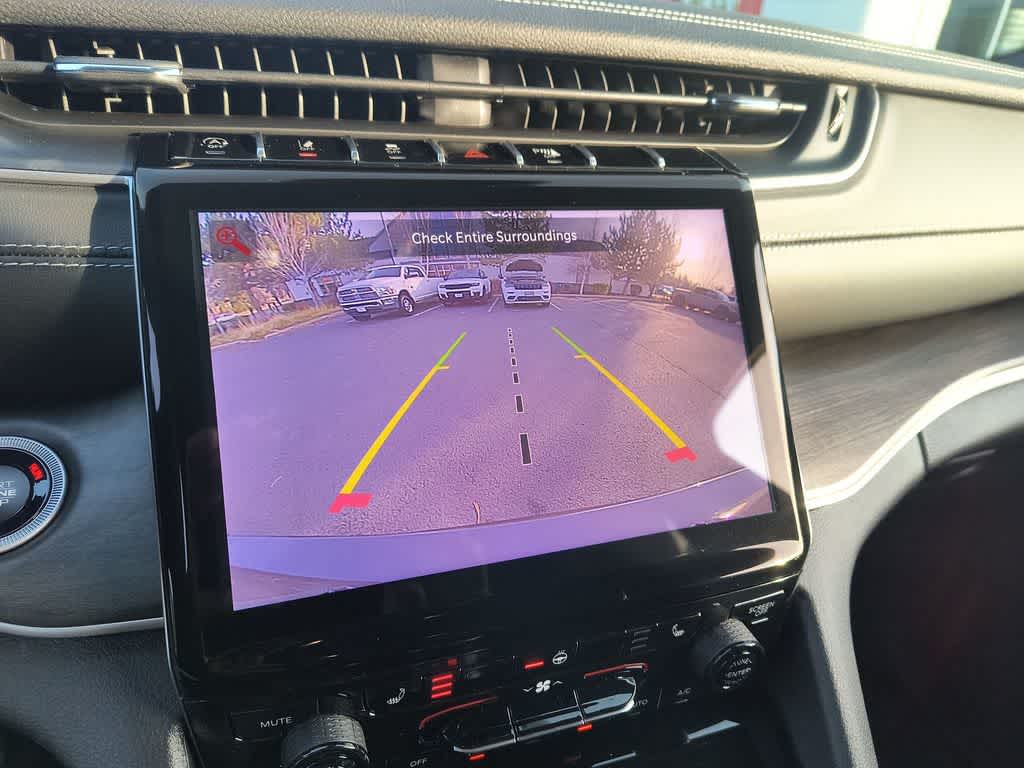 Thumbnail: 2025 Jeep Grand Cherokee L - 17