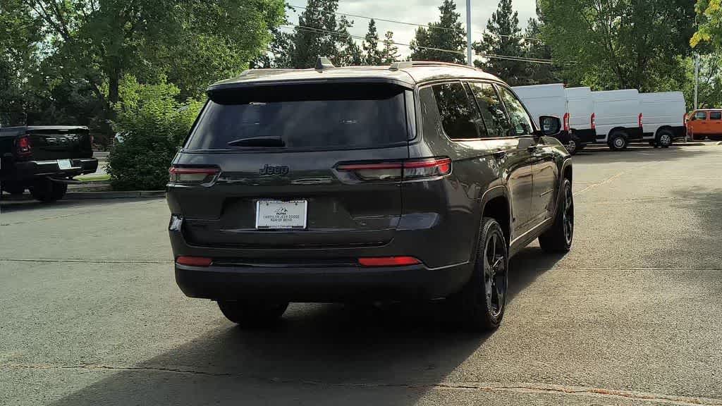 Thumbnail: 2025 Jeep Grand Cherokee L - 8