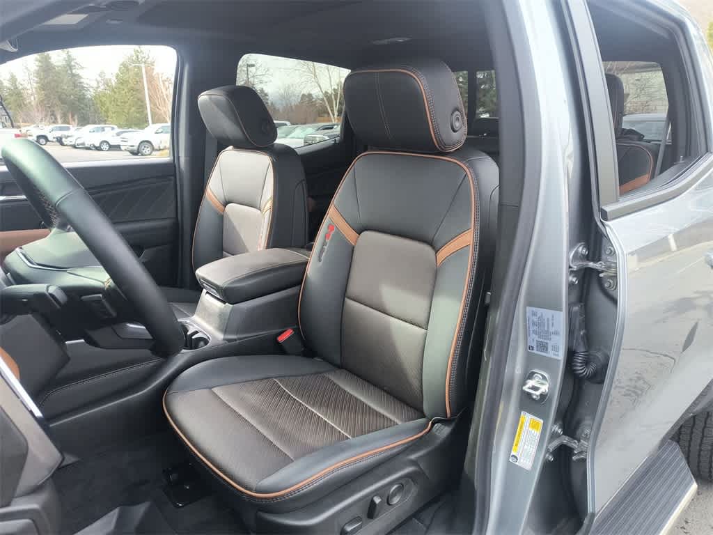 Thumbnail: 2025 GMC Canyon - 11