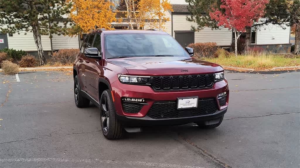 Thumbnail: 2025 Jeep Grand Cherokee - 3