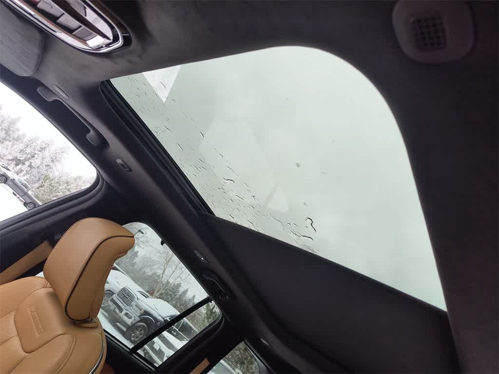 Thumbnail: 2024 Jeep Grand Cherokee - 22