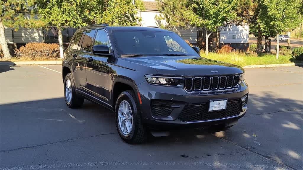 New 2025 Jeep Grand Cherokee LAREDO X 4X4 Sport Utility