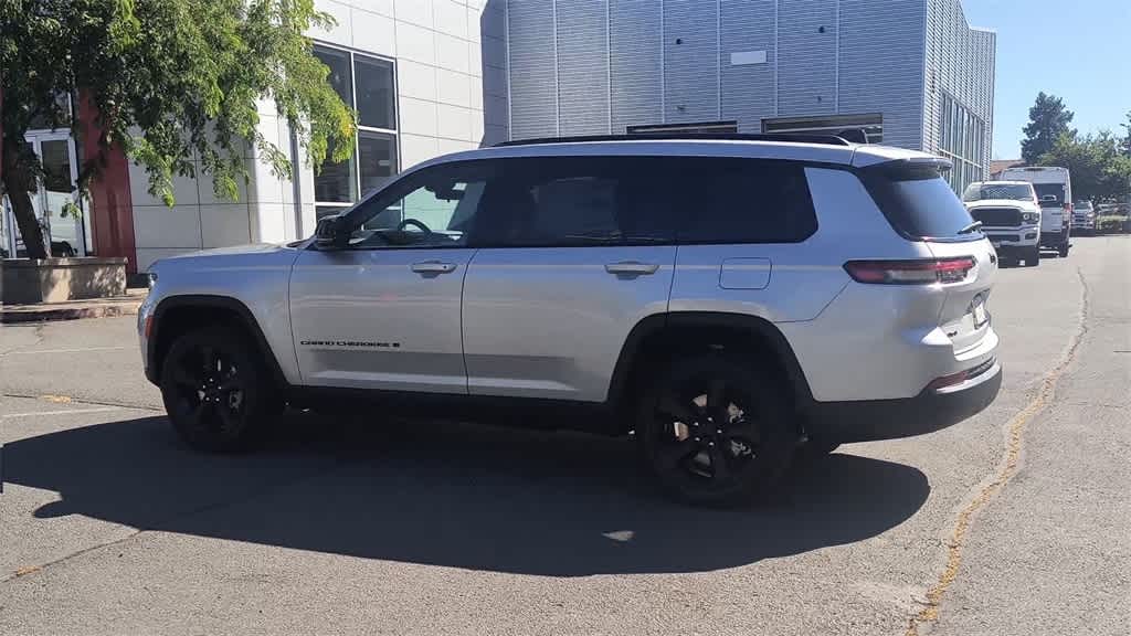 Thumbnail: 2025 Jeep Grand Cherokee L - 6