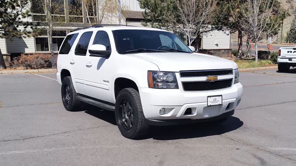 Thumbnail: 2013 Chevrolet Tahoe - 3