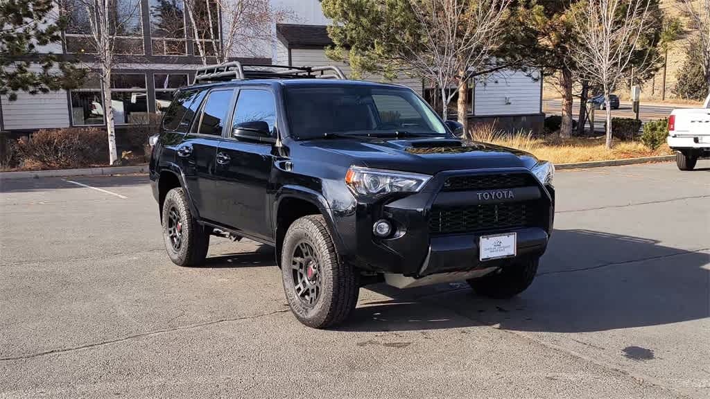 Thumbnail: 2019 Toyota 4Runner - 3
