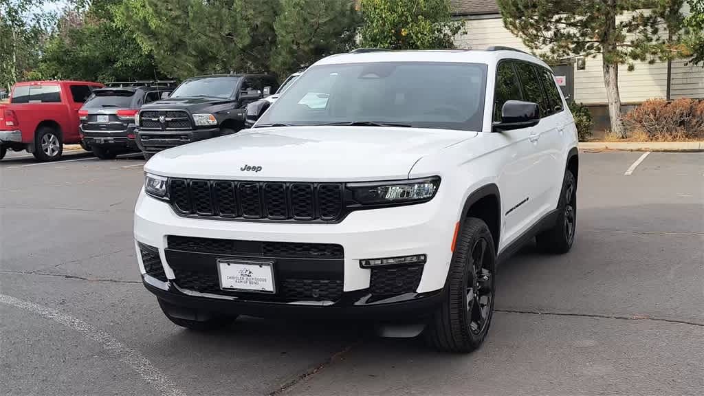 Thumbnail: 2025 Jeep Grand Cherokee - 4